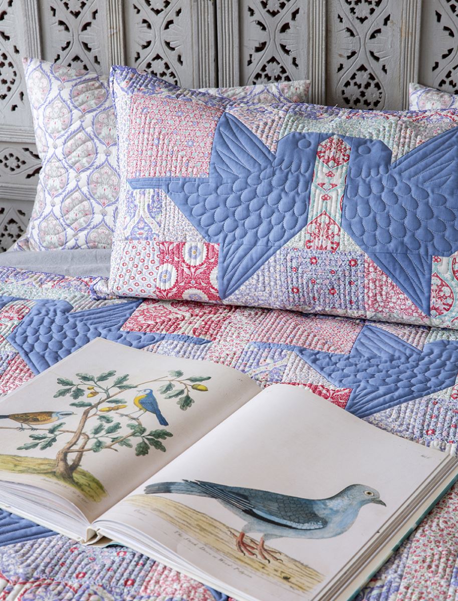 1330887BV_MosaicBirdsQuiltPillow_2